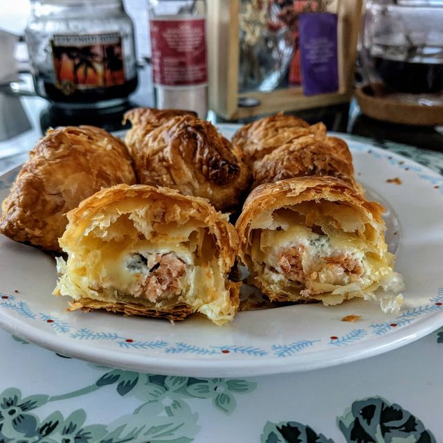 Puff pastry salmon parcels
.
.
.
#puffpastry  #salmon #easy #tasty #delicious #recipes #food
.
.
.
https://quintessentialmeals.com/puff-pastry-salmon-parcels/